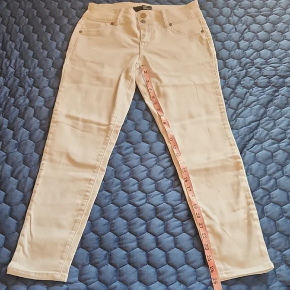 1822 Denim Women's Skinny Ankle Jeans White Size 29 Doubke Button Zipper Fly - Picture 4 of 5